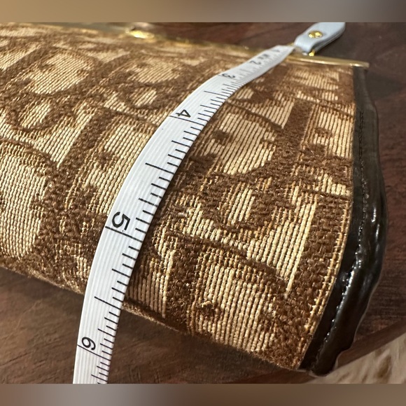 VINTAGE DIOR KISS LOCK CLUTCH - Picture 8 of 9